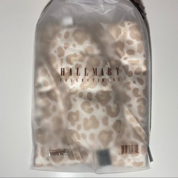 Satin Pillowcase and Eye Mask Set - Picture 2 of 2